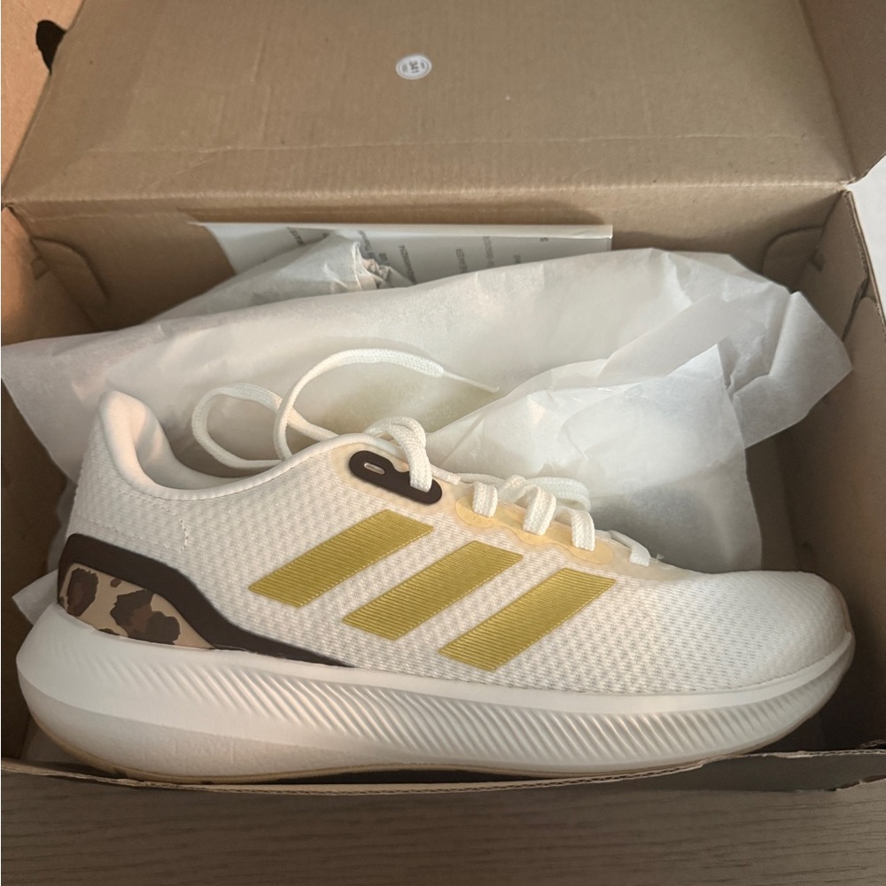 Women's Cheetah RunFalcon 3.0 Adidas 5.5Y/7W